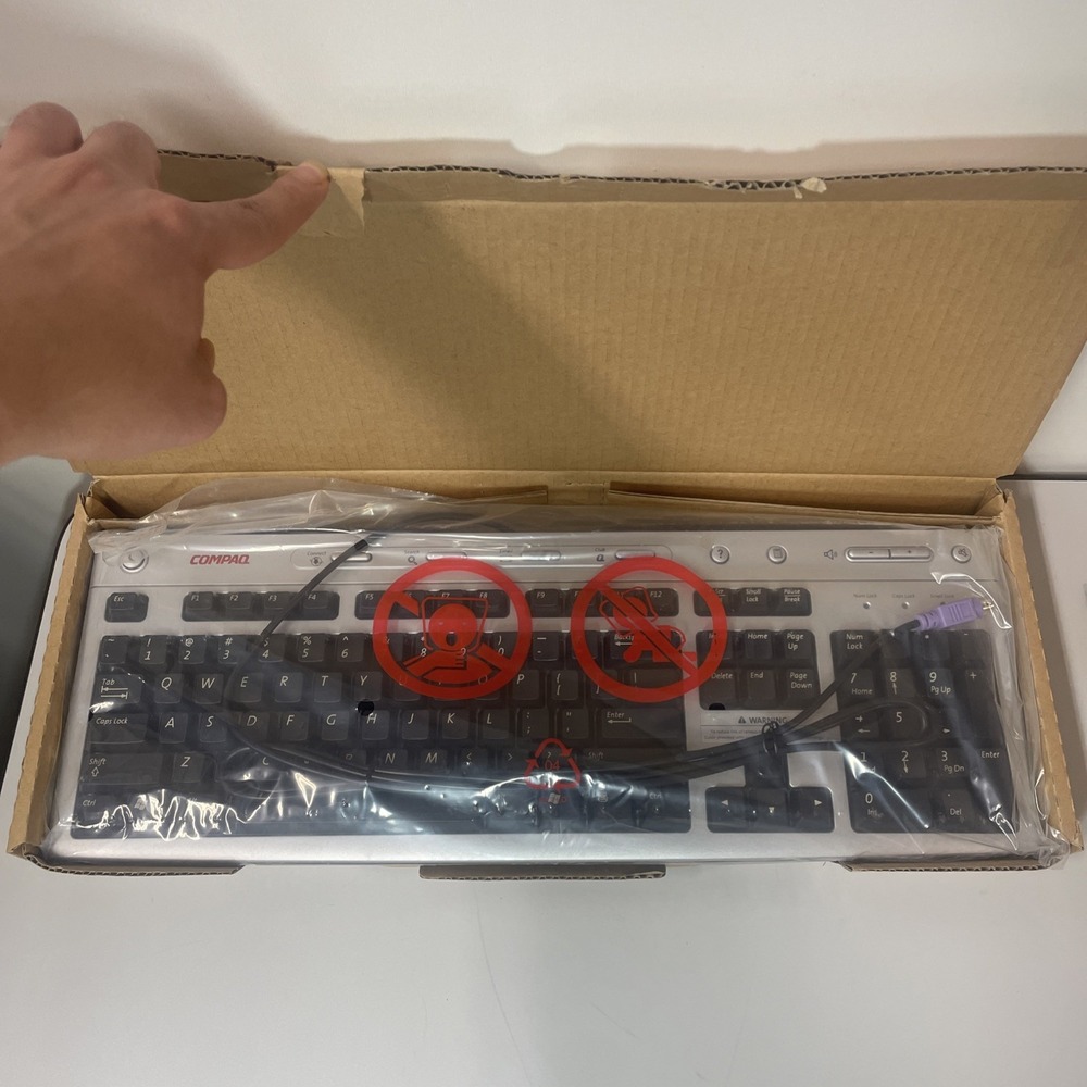 Compaq SDM4700P/KB-0311 5187-5023 PS/2‎ Multimedia Keyboard NEW Super Rare!
